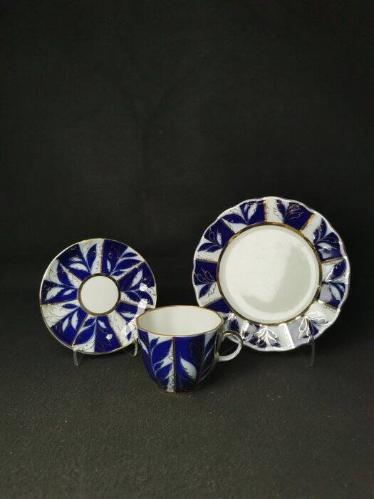 Ensemble café(3) s. yakovleva en cobalt, russie impériale lomonosov