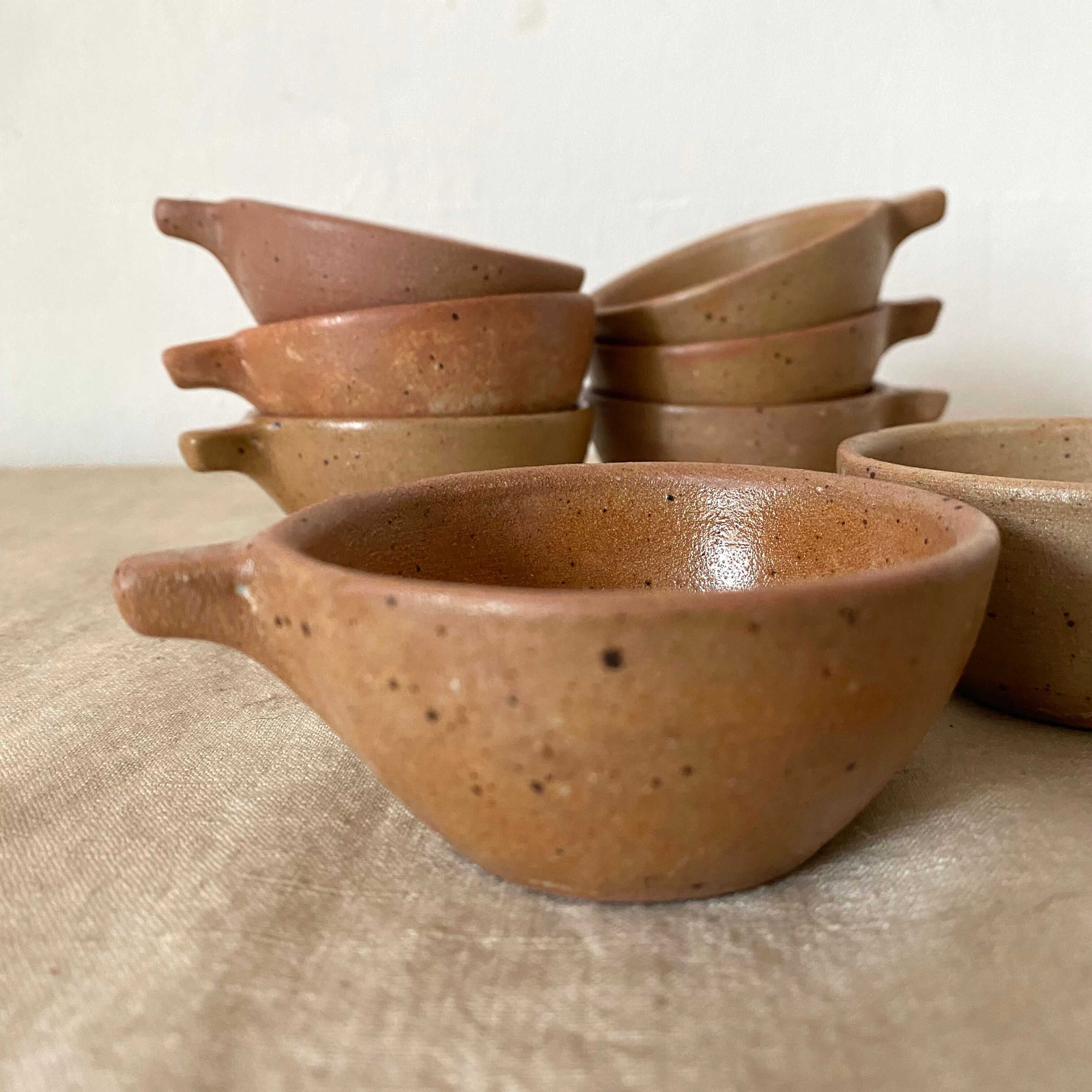 Tasses à café en grès