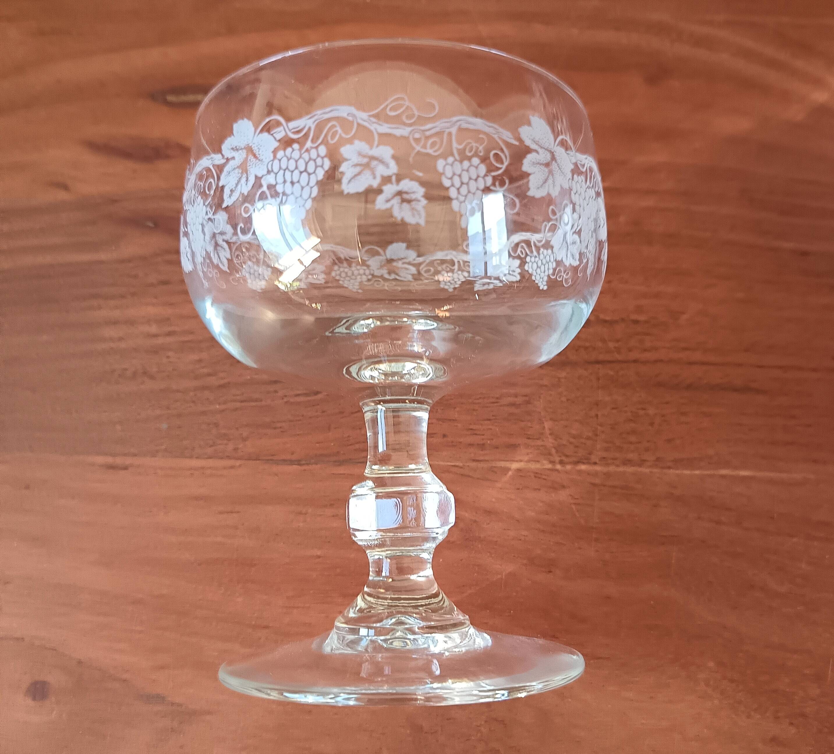 7 champagne coupes, vintage glass coupes
