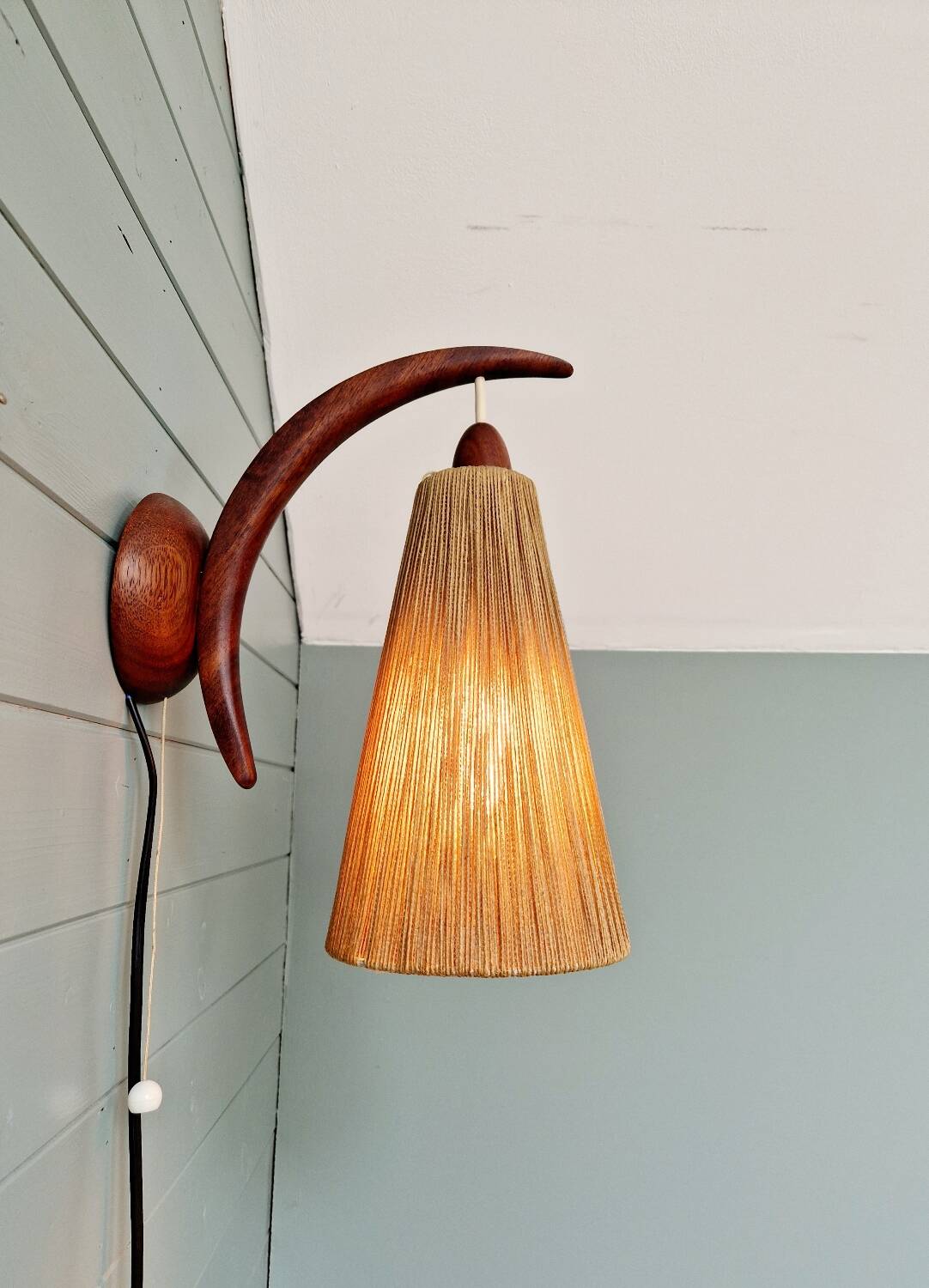 Scandinavian teak and sisal rope wall light, Temde, 1950-60