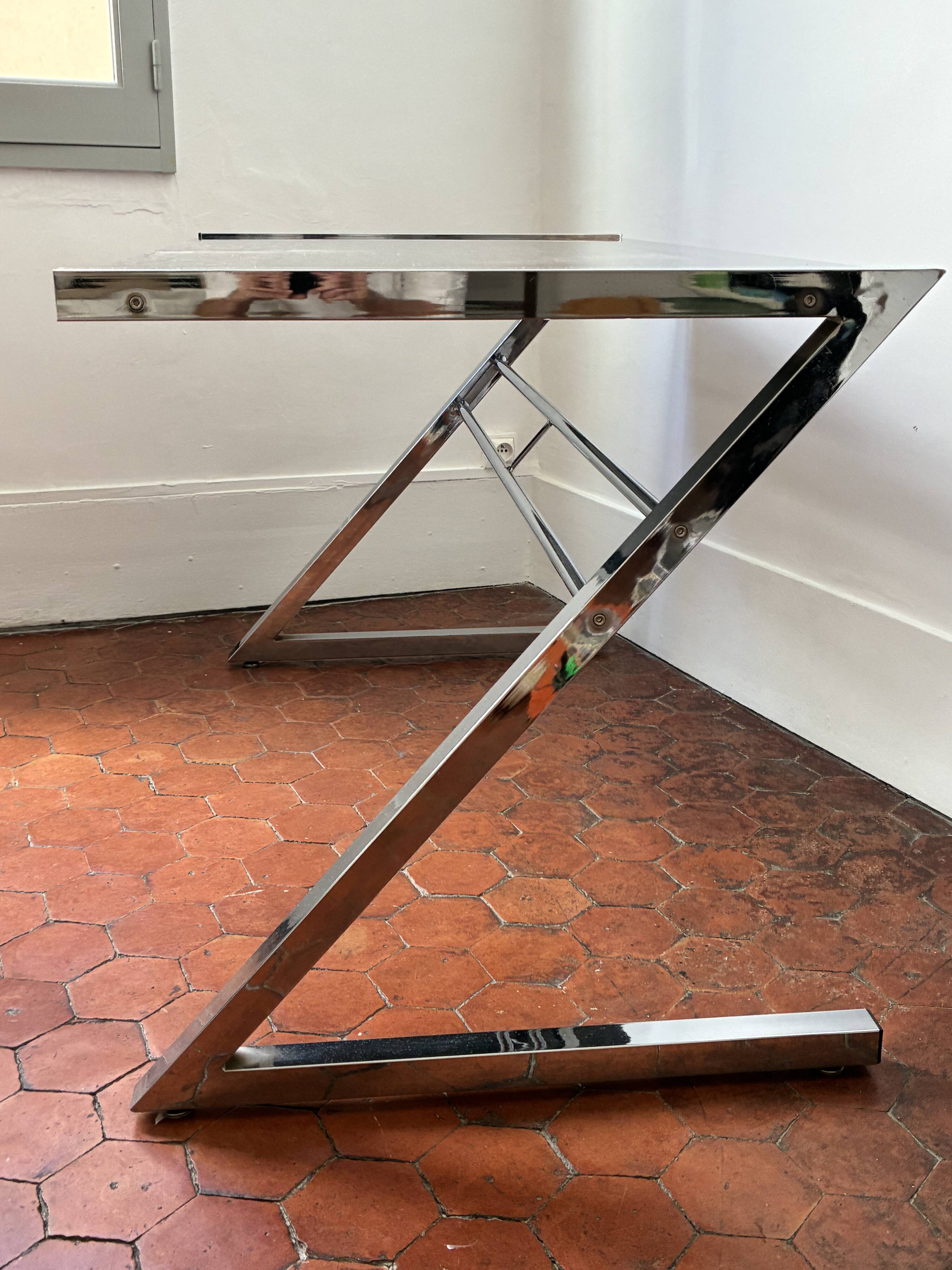 Space age desk in chrome and smoked glass, 1970s.