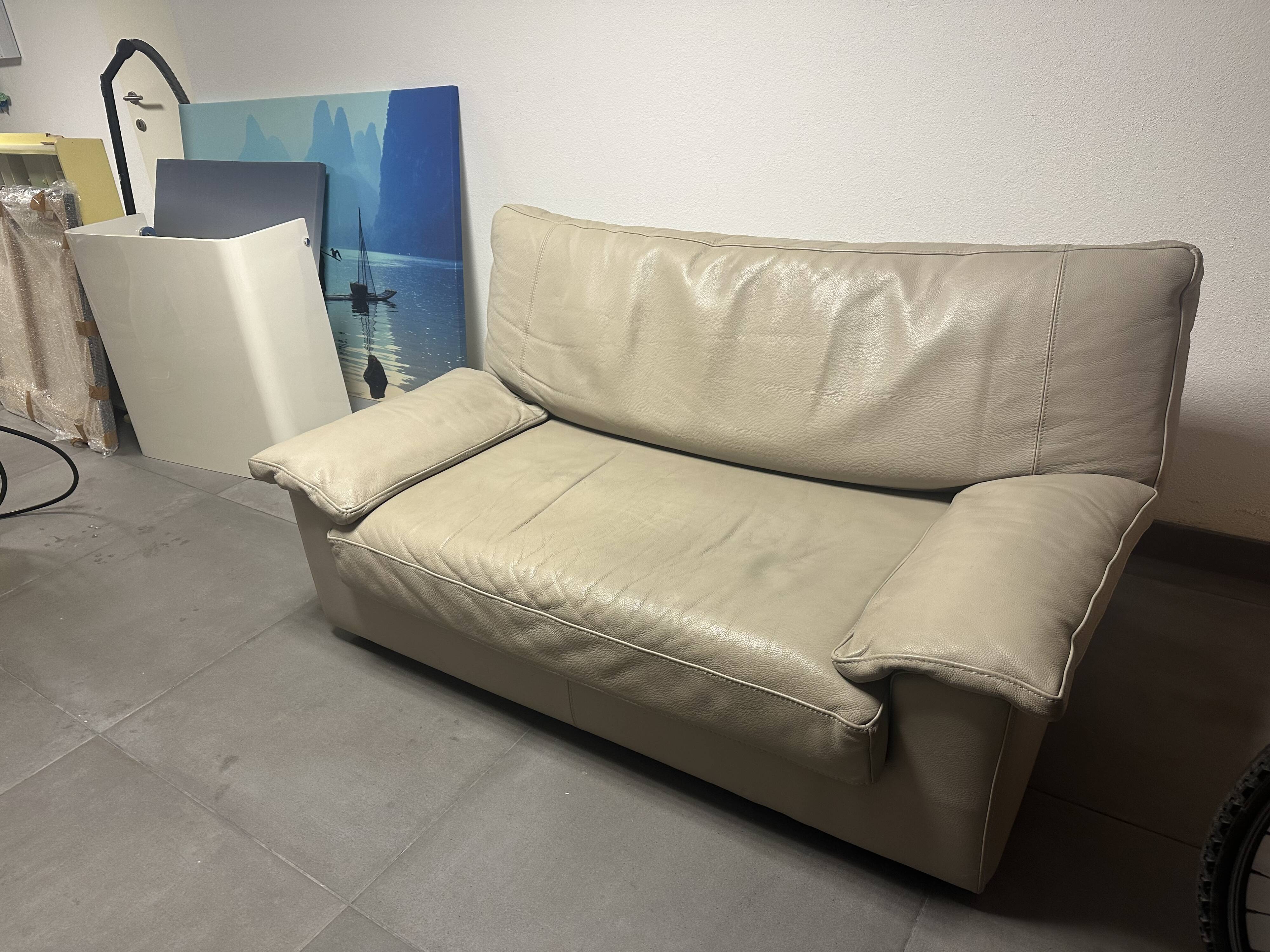 2-seater leather sofa by STEINER