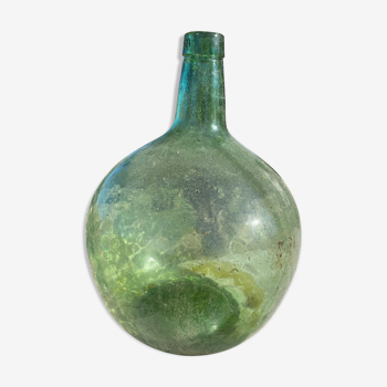 Ancient demijohn