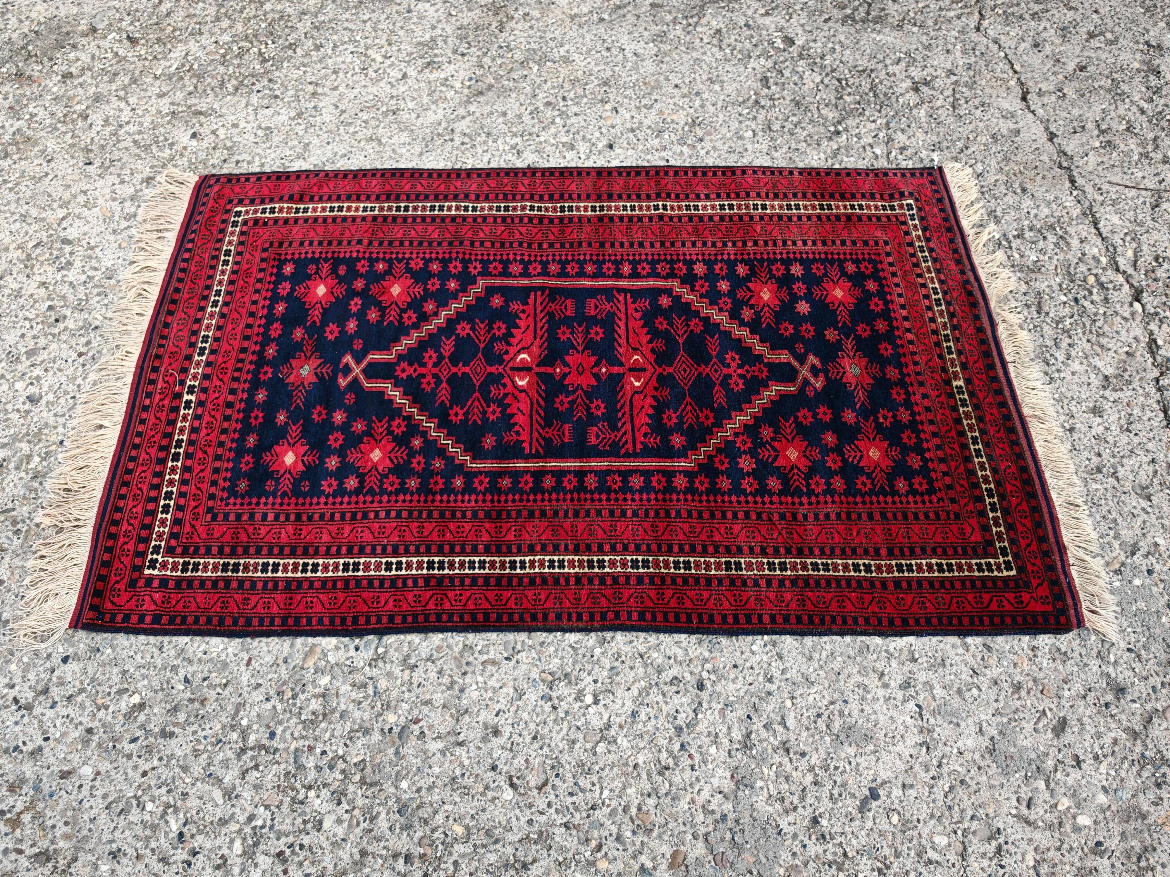 Yagcibedir carpet, vintage, handwoven, naturally dyed wool from the 1940s.