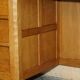 Bureau trépied vintage 1970 de Robert Mouseman Thompson avec plateau adazé
