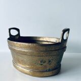 Bronze pot