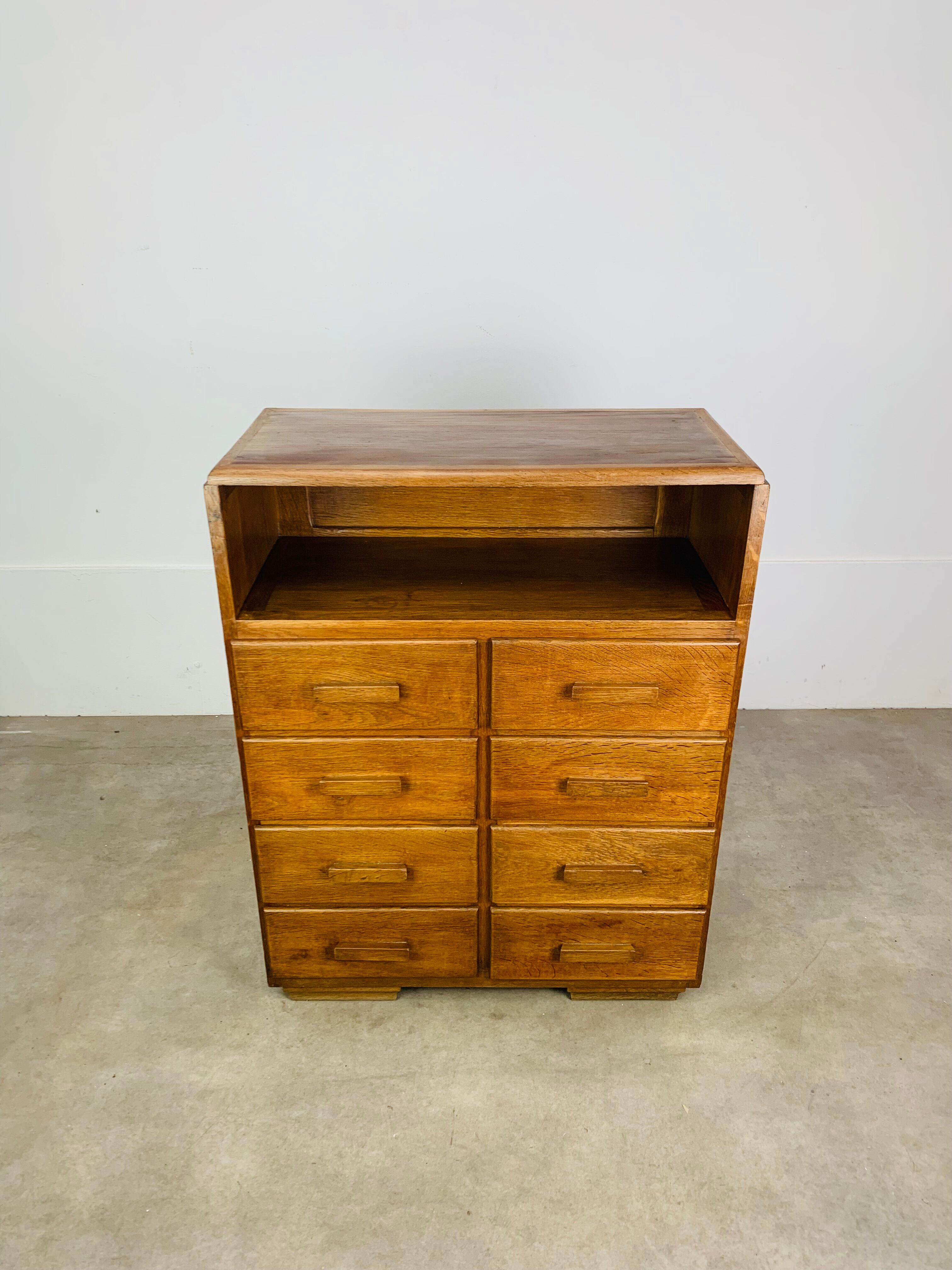 Art Deco work cabinet with drawers, in oak, chest of drawers format.