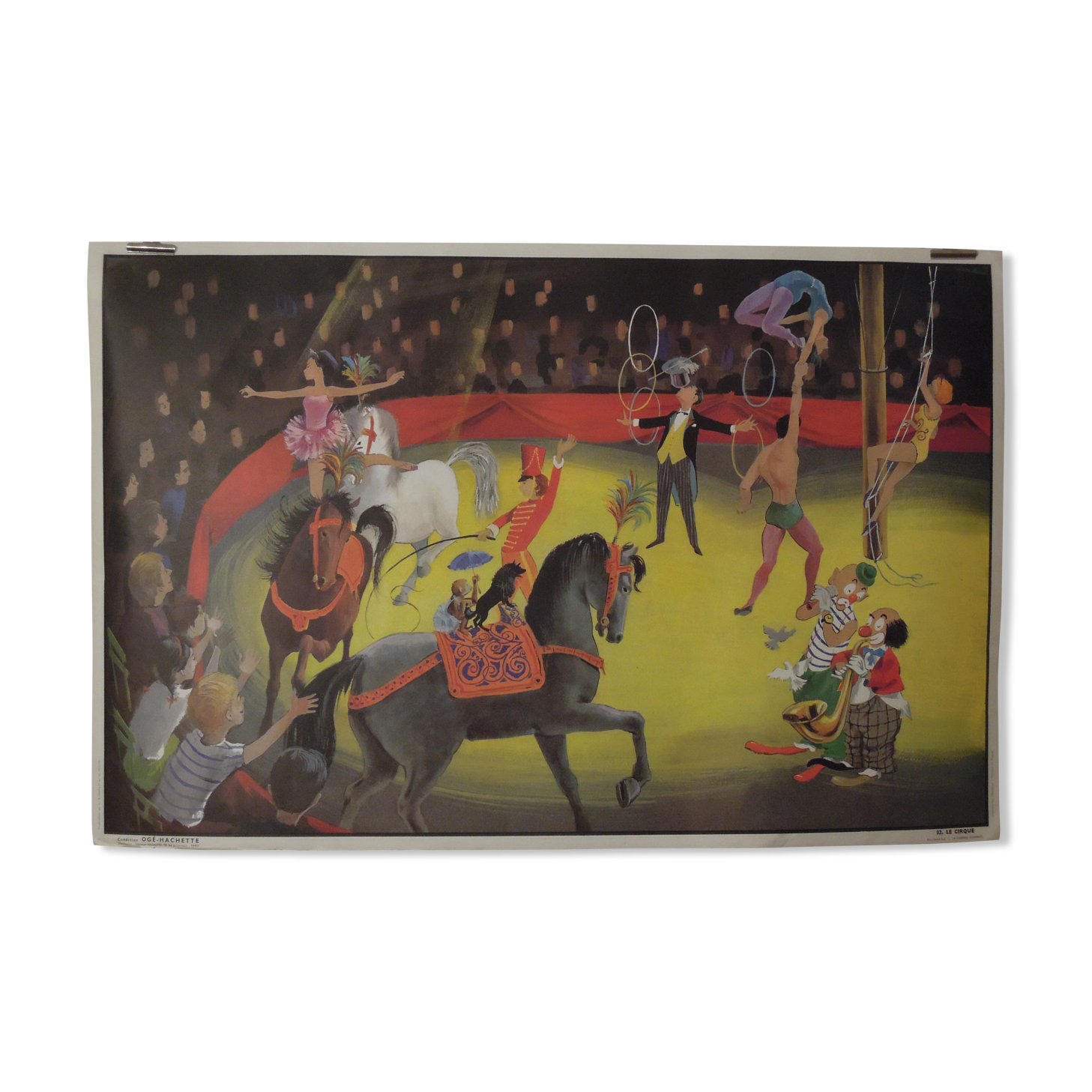 Displays educational EMB Hachette