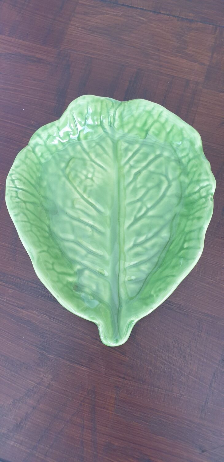 Cabbage leaf cup