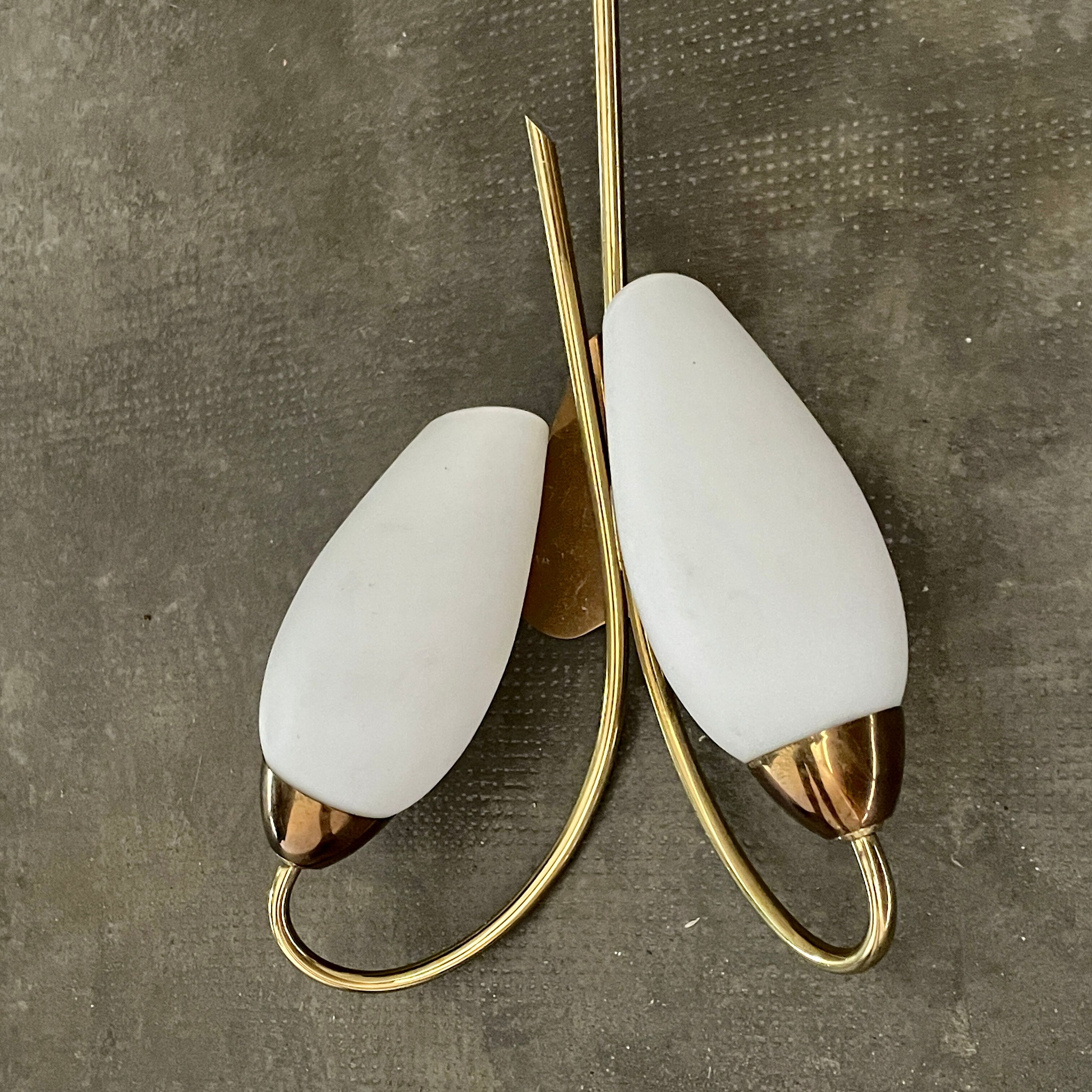 Double wall lamp design 50