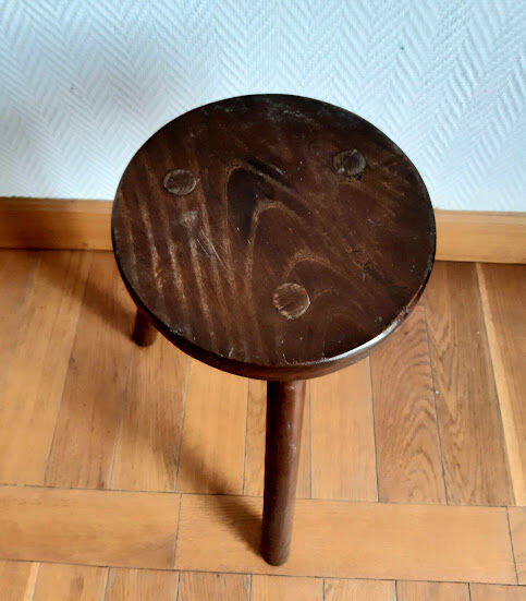 Tabouret tripode wabi sabi vers 1940