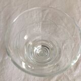Suite de 8 verres à liqueur 1930  verre soufflé gravé