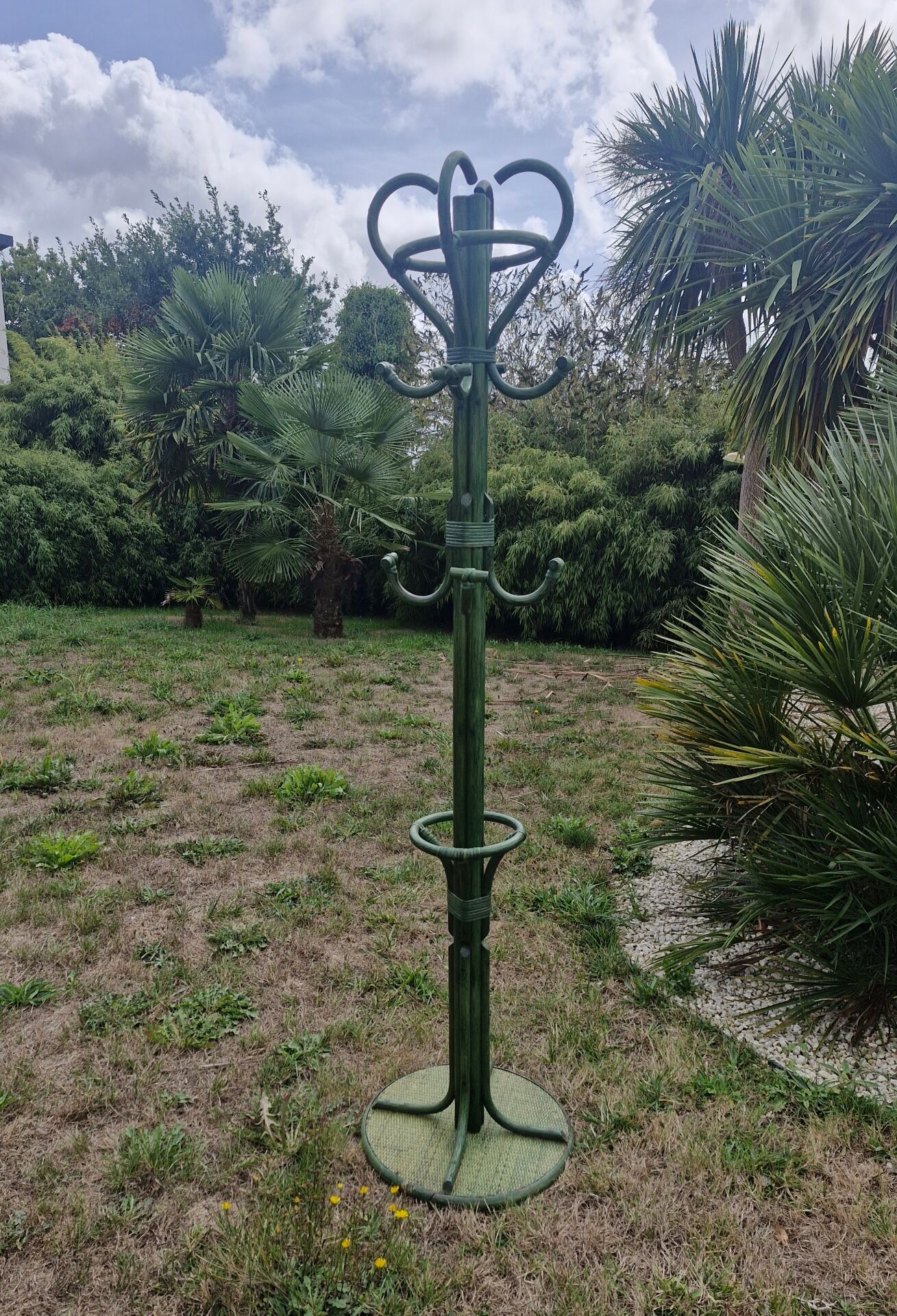 Porte-manteaux perroquet en rotin vert