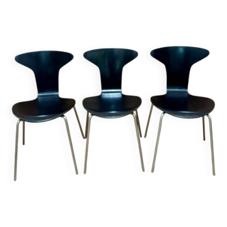 Chaises de Arne Jacobsen 3105 Mosquito