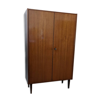 Armoire vintage