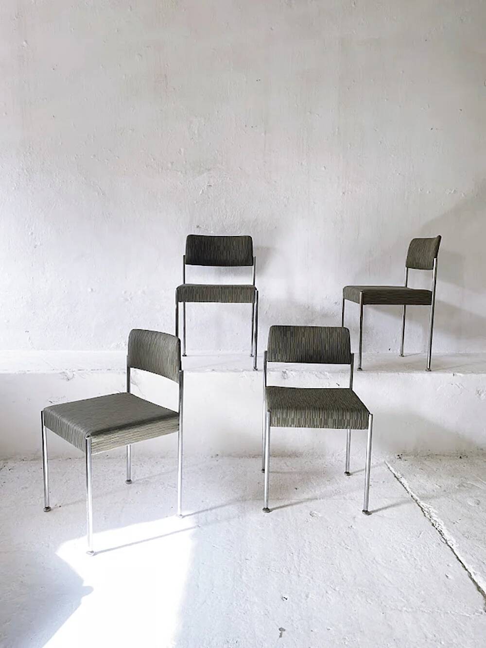 Set of 4 vintage Girsberger Martin Stoll chairs 1970s Switzerland