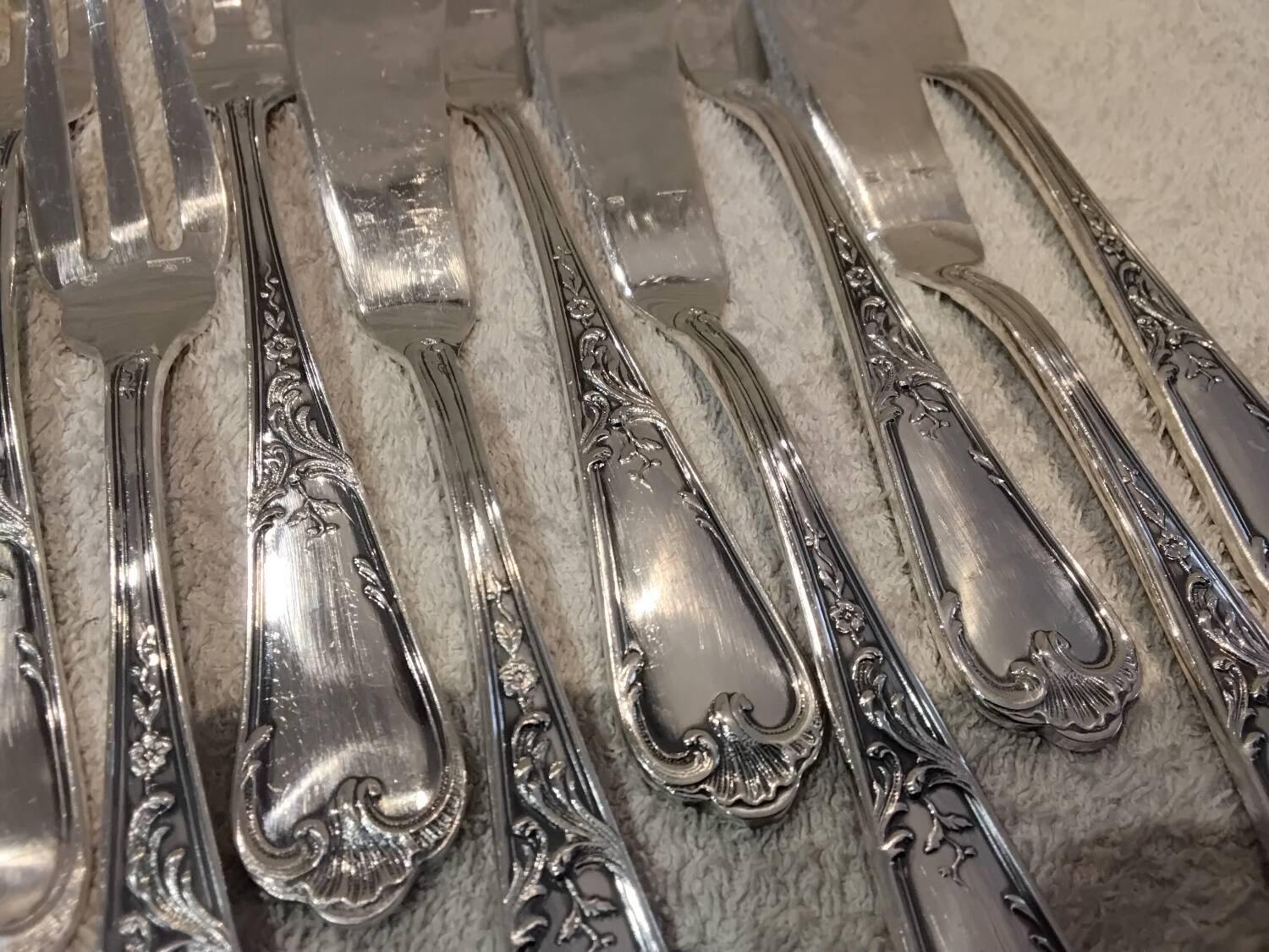 6 forks, 6 fish knives, silver-plated metal, silversmith Ercuis LXV 29
