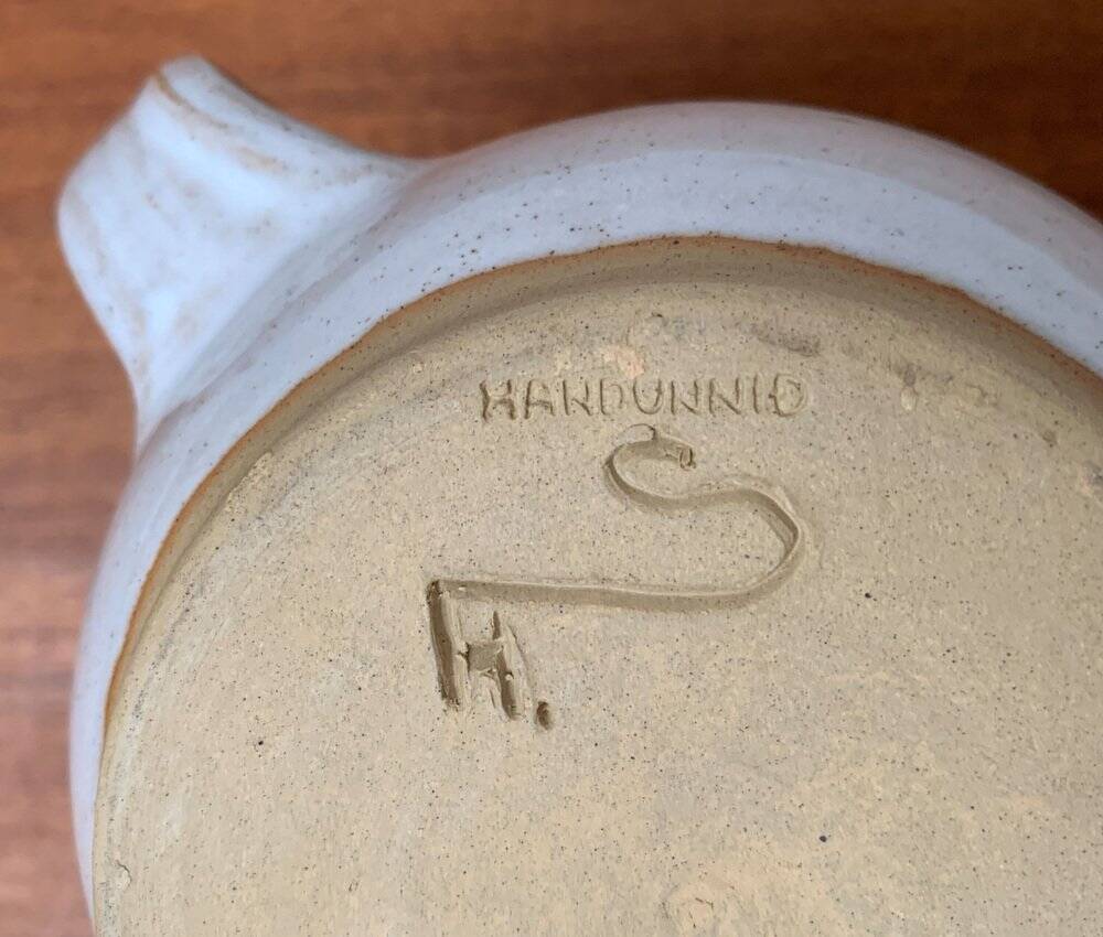 Mid-century Icelandic ceramic carafe by Sigurdar Haukssonar for Handunnid Pottery Iceland, 1960s.