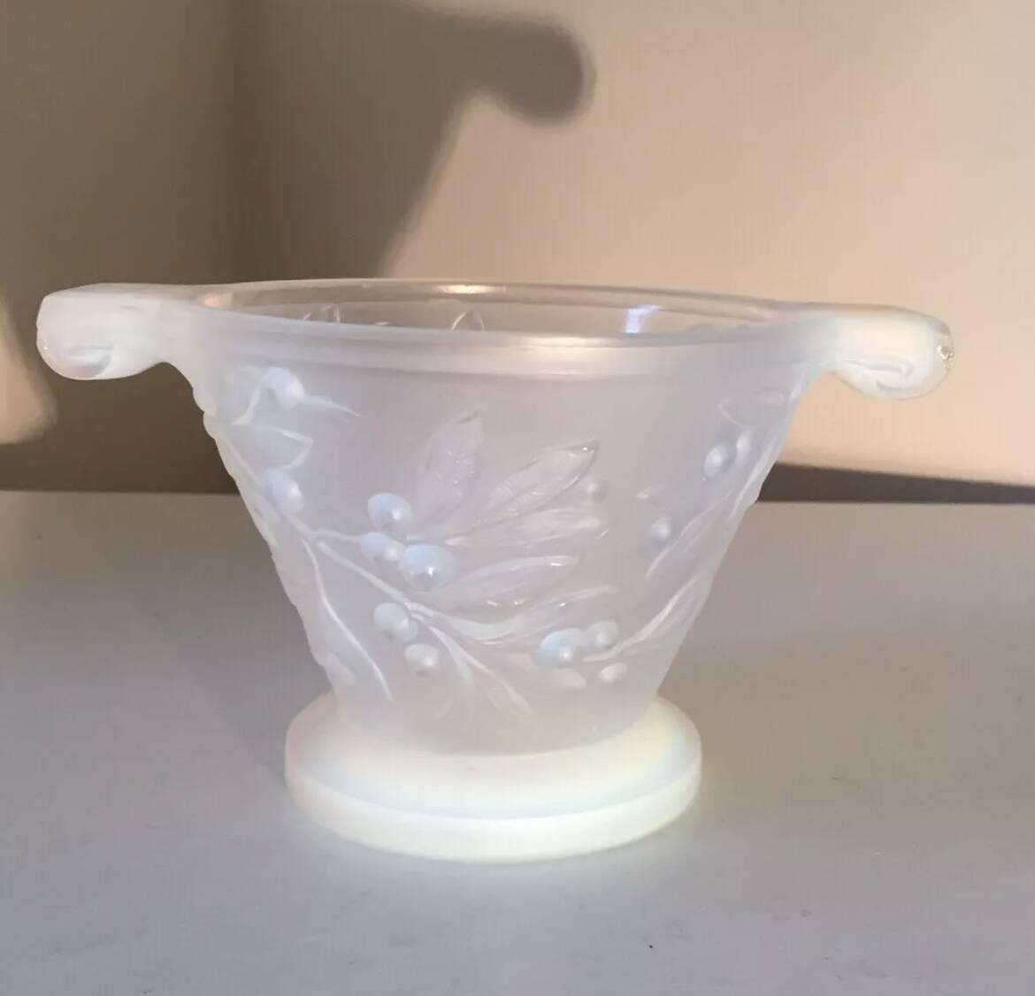 Opalescent glass footed bowl with mistletoe decor Etling France Art Deco 19