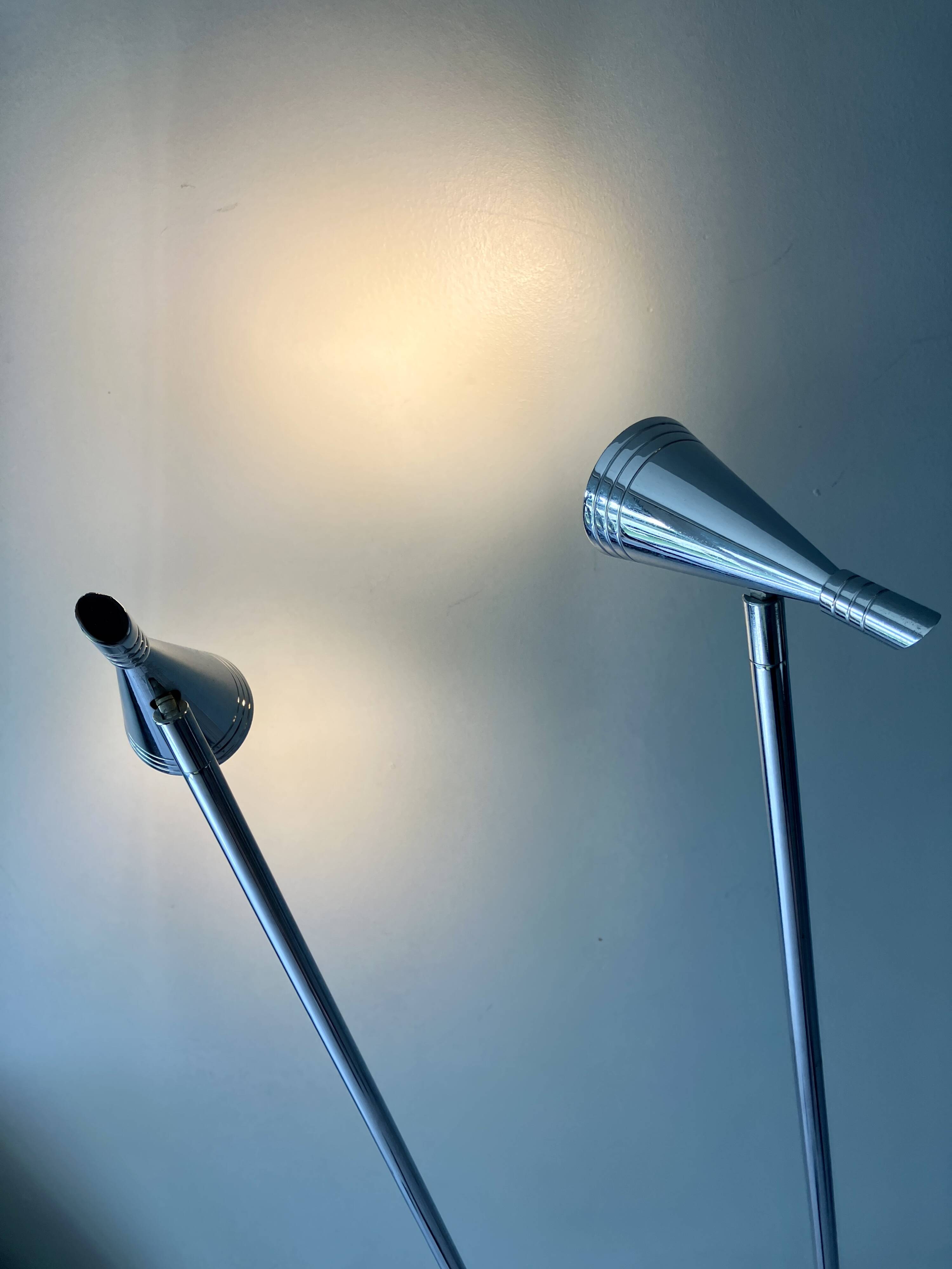 Paire de lampadaires Herstal acier chromé