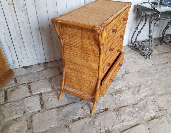Commode en rotin