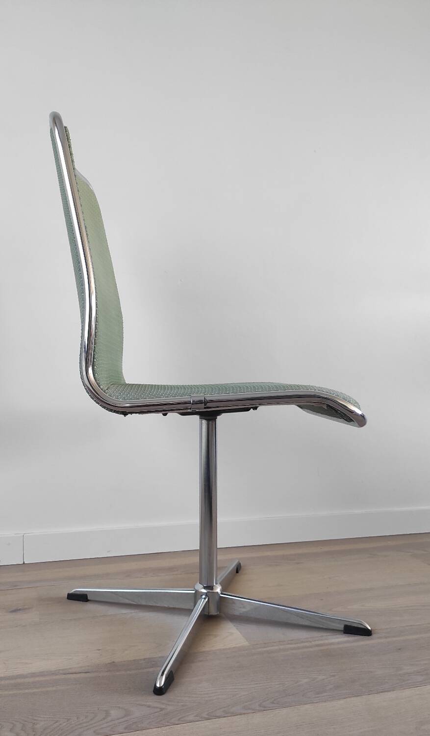 Suite de 6 chaises pivotantes Roche Bobois, 70's