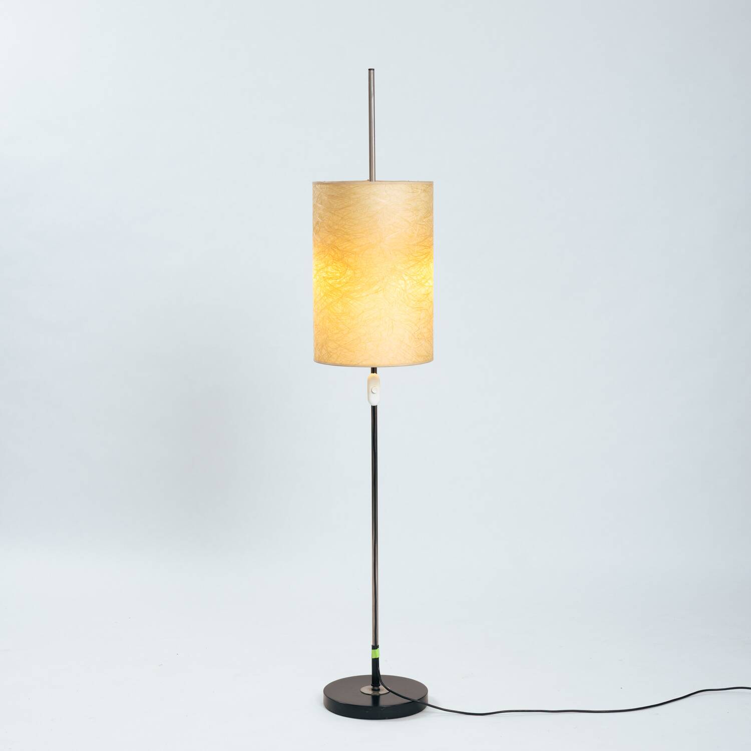 Lampadaire réglable en hauteur en résine et métal, années 1960