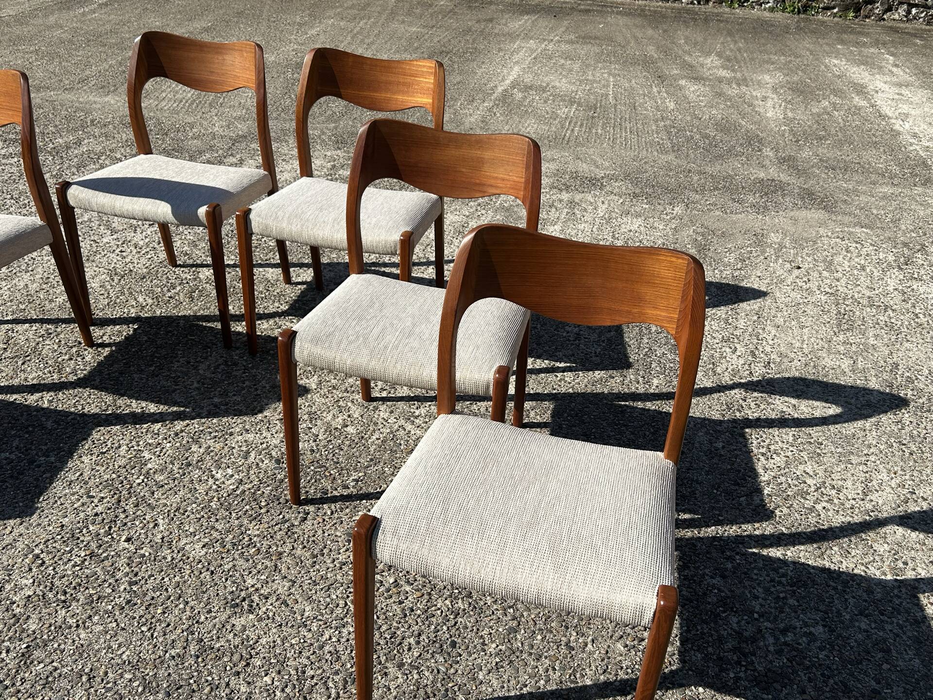 Lot of 6 teak chairs by Niels Otto Møller model 71.