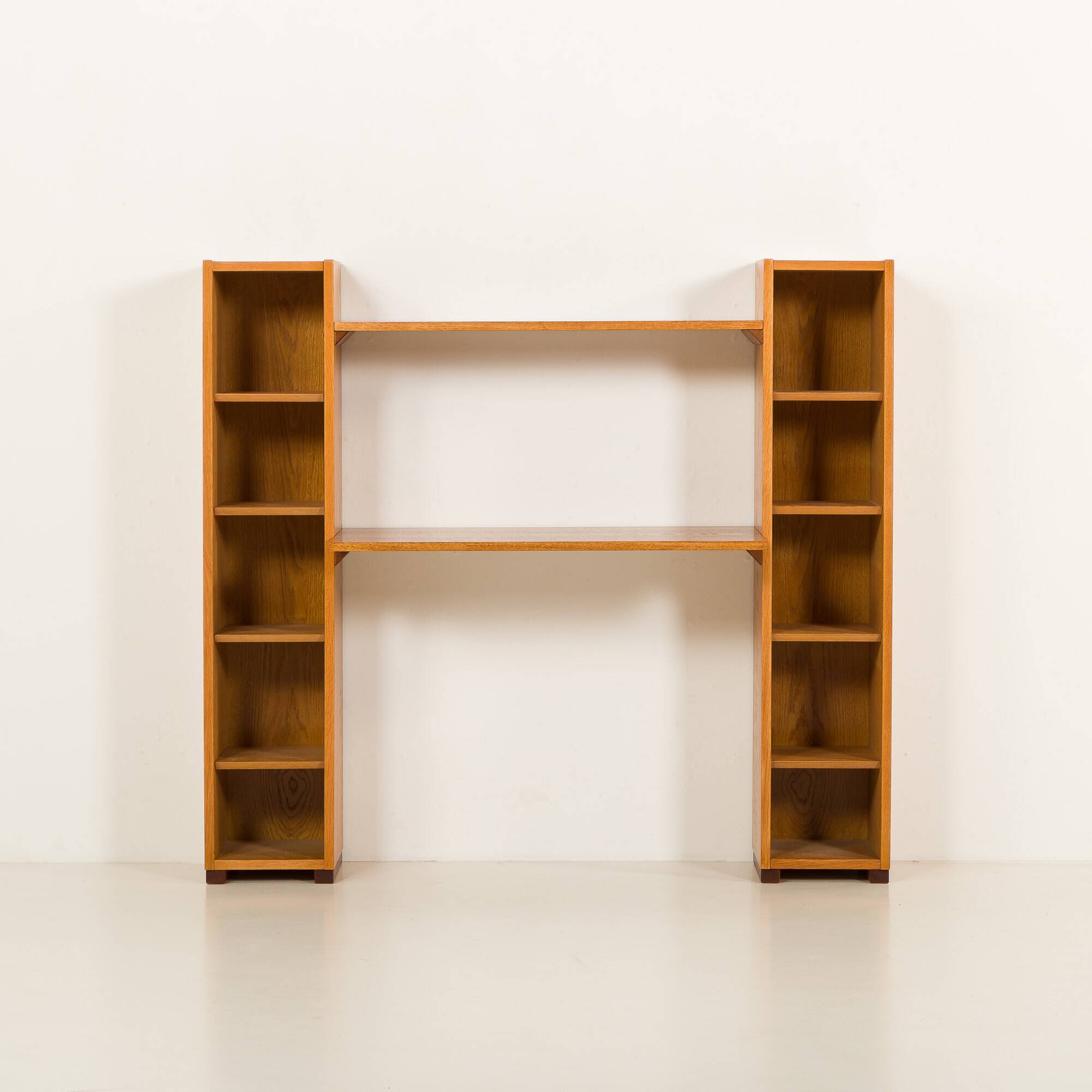 Modular Oak desk by Hundevad, Denmark, 1970s