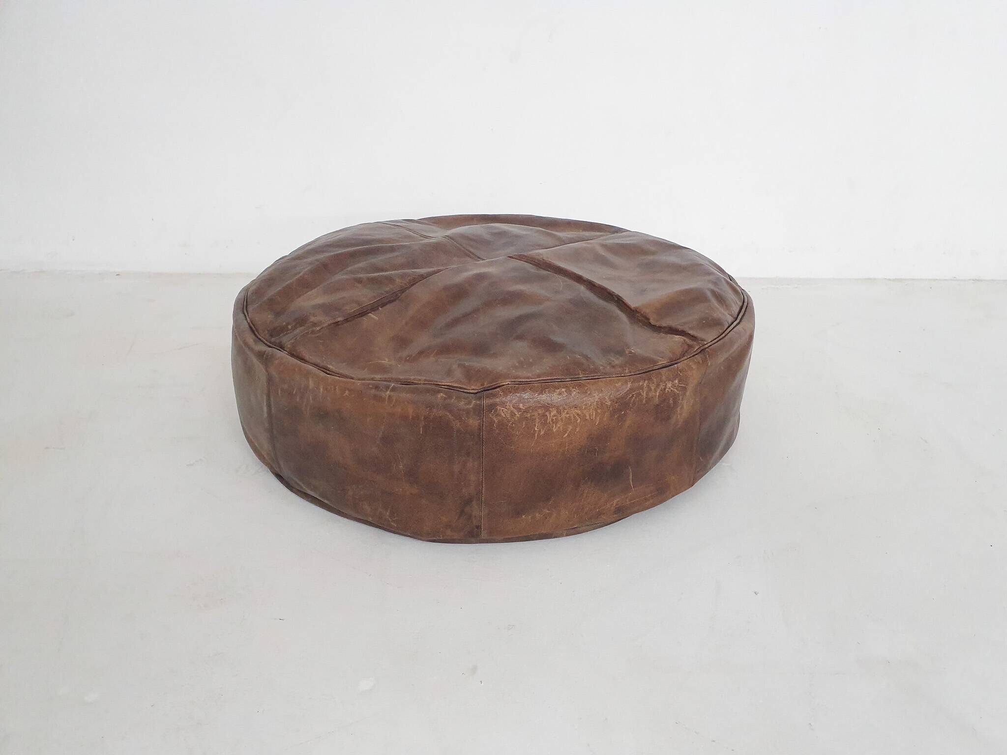 Large vintage round leather ottoman, The Netherlands