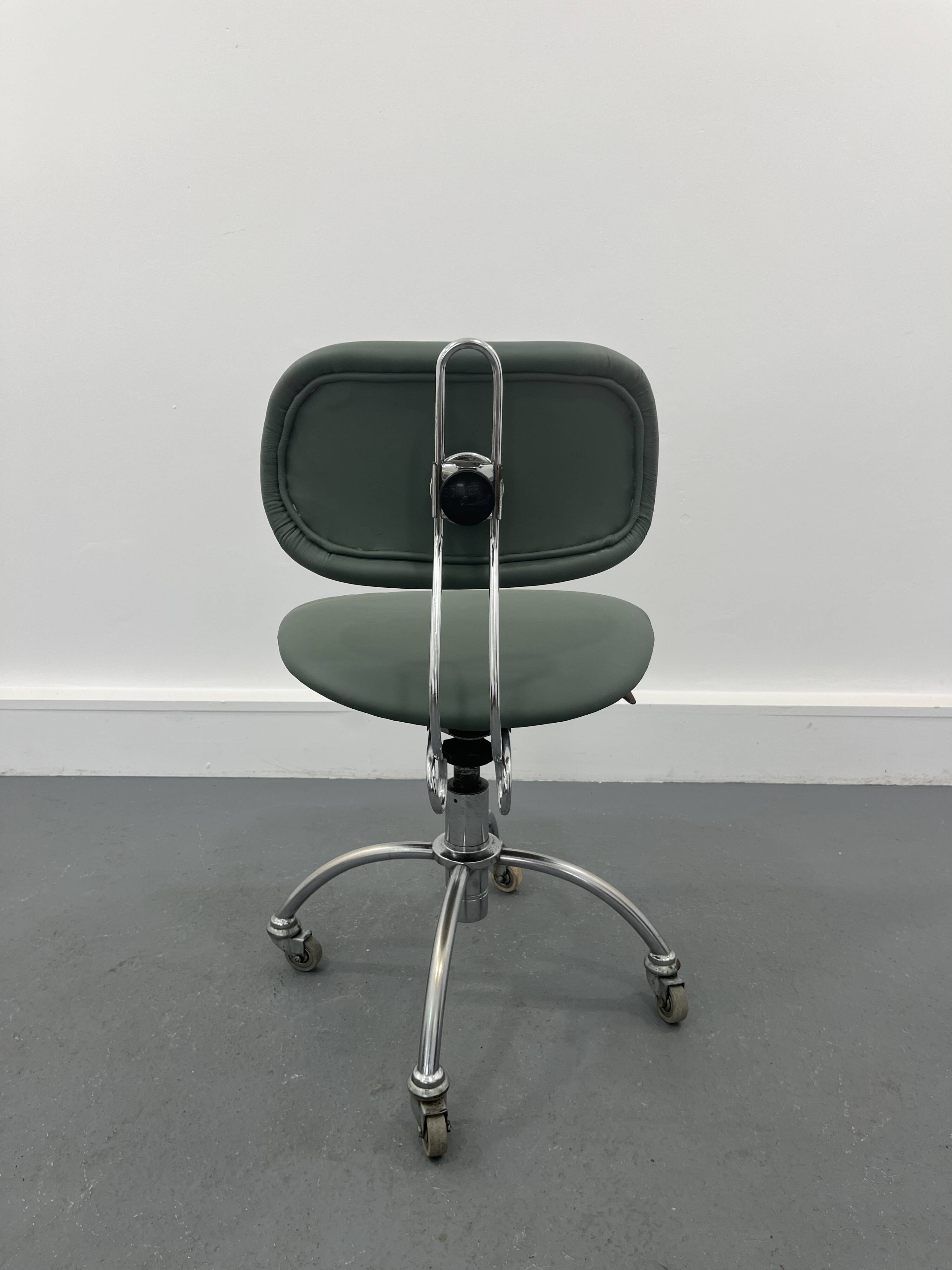 Mid-century swivel chair from Bohler 1950s