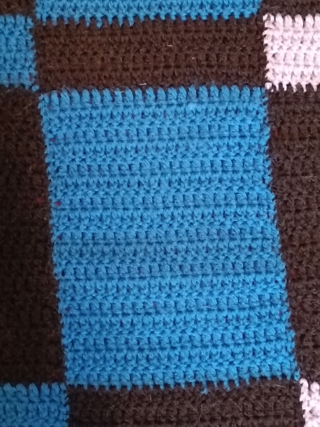 Blanket or plaid seventies crochet wool