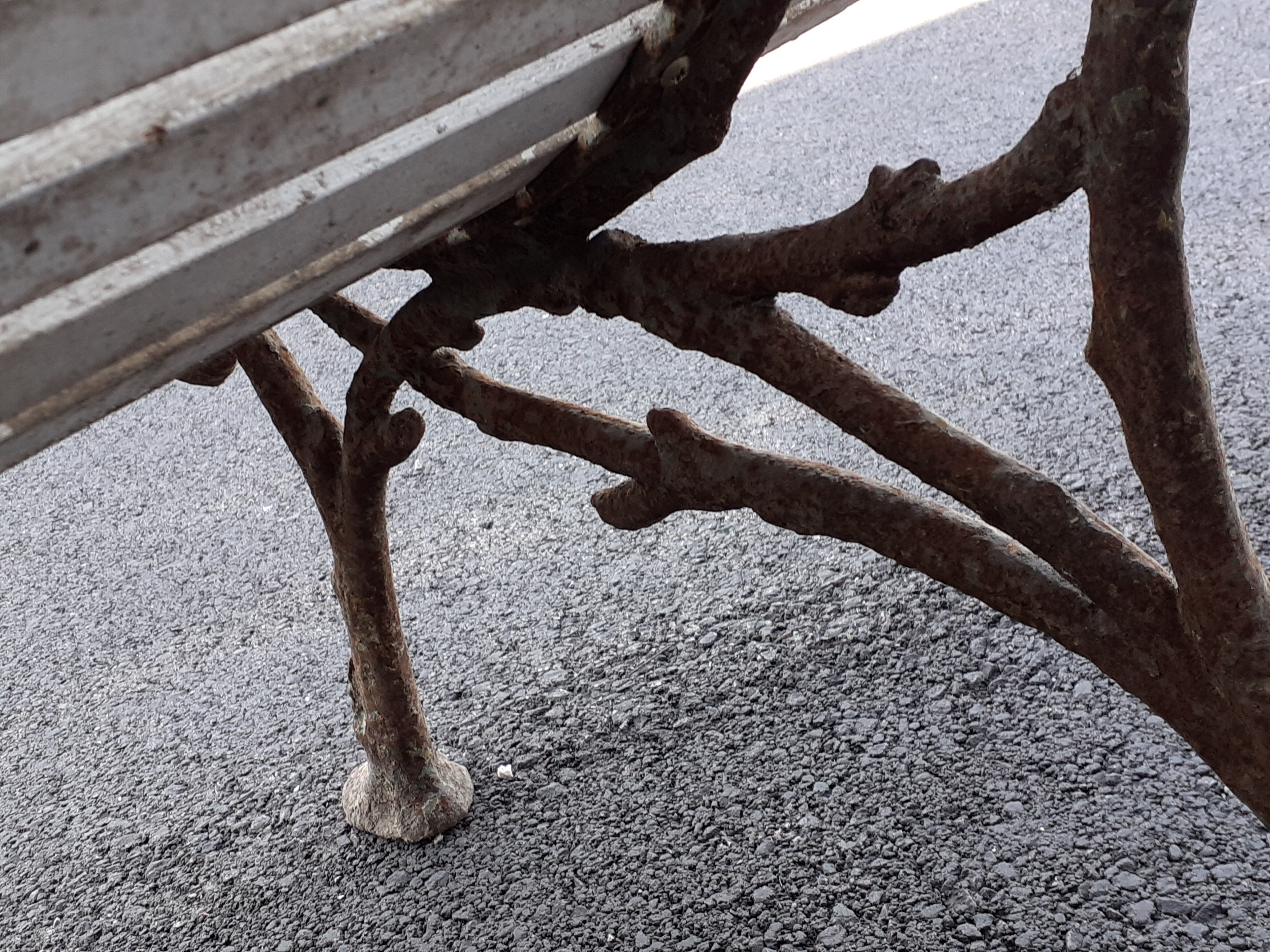 Banc de jardin avec pieds en  fonte