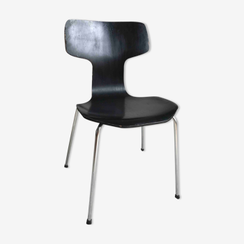 Arne Jacobsen model 3103 hammer chair