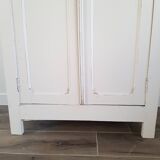 Parisian wardrobe in pearl grey, 50s