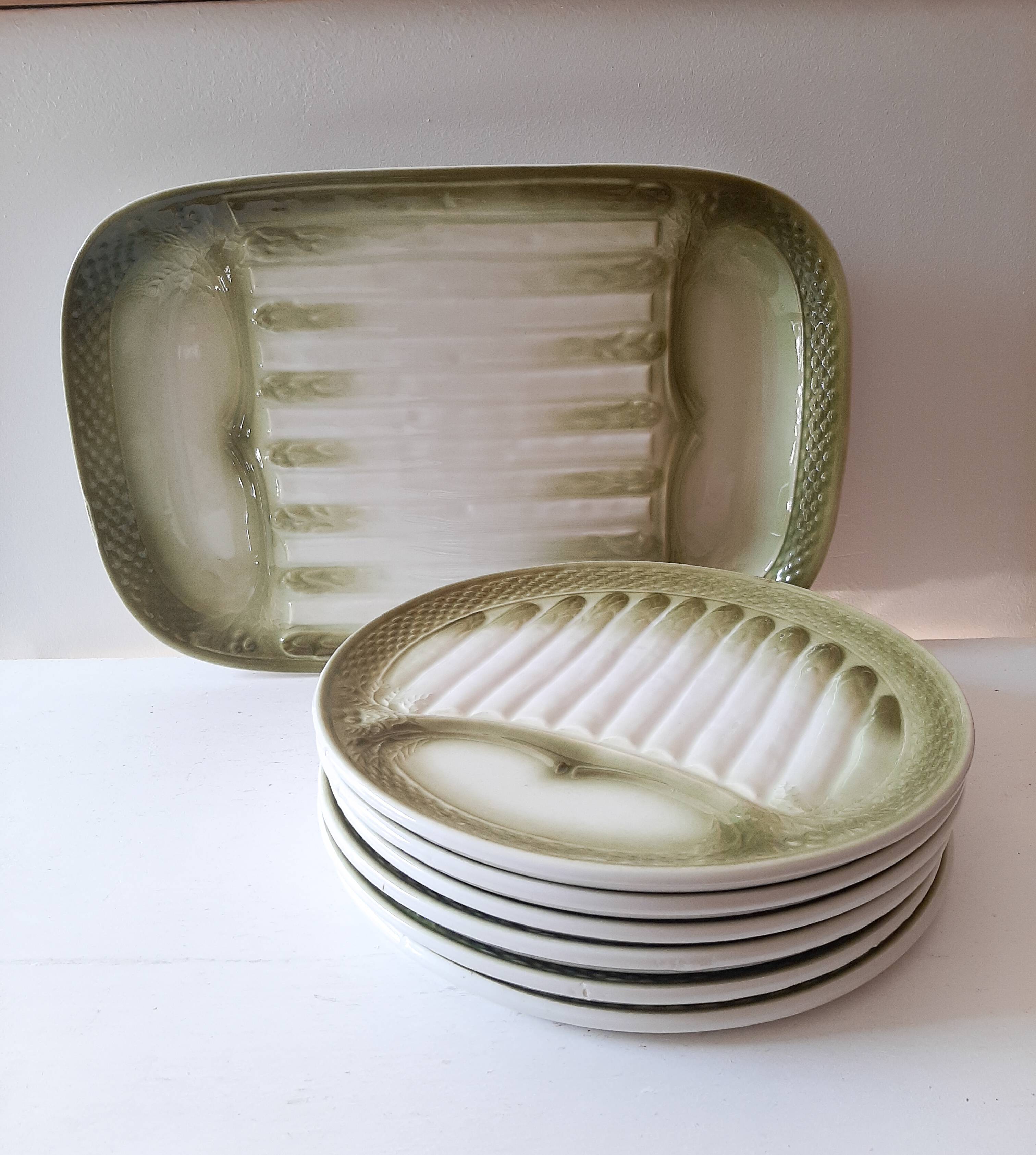 Asparagus service in green earthenware Moulin des Loups Orchies