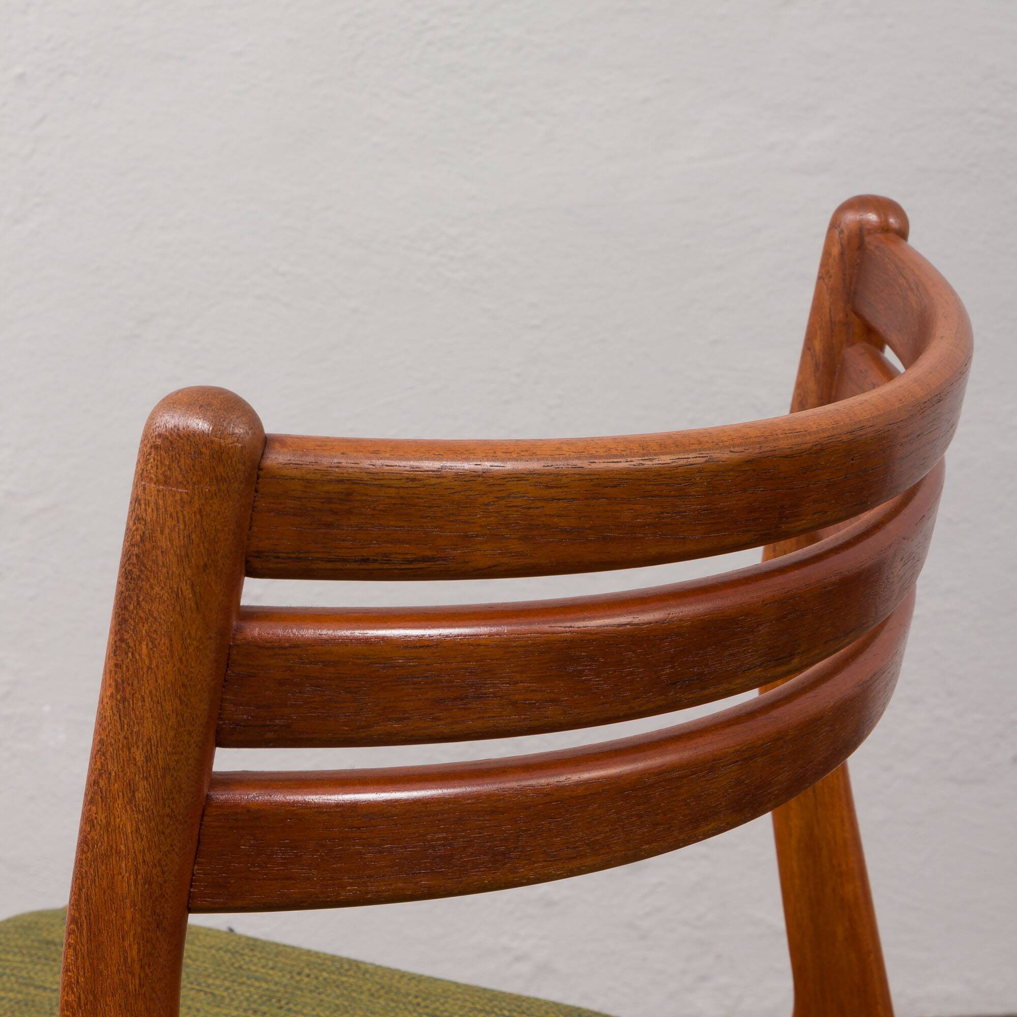 Johannes Andersen teak chair model U20 for Uldum, Denmark 1960s