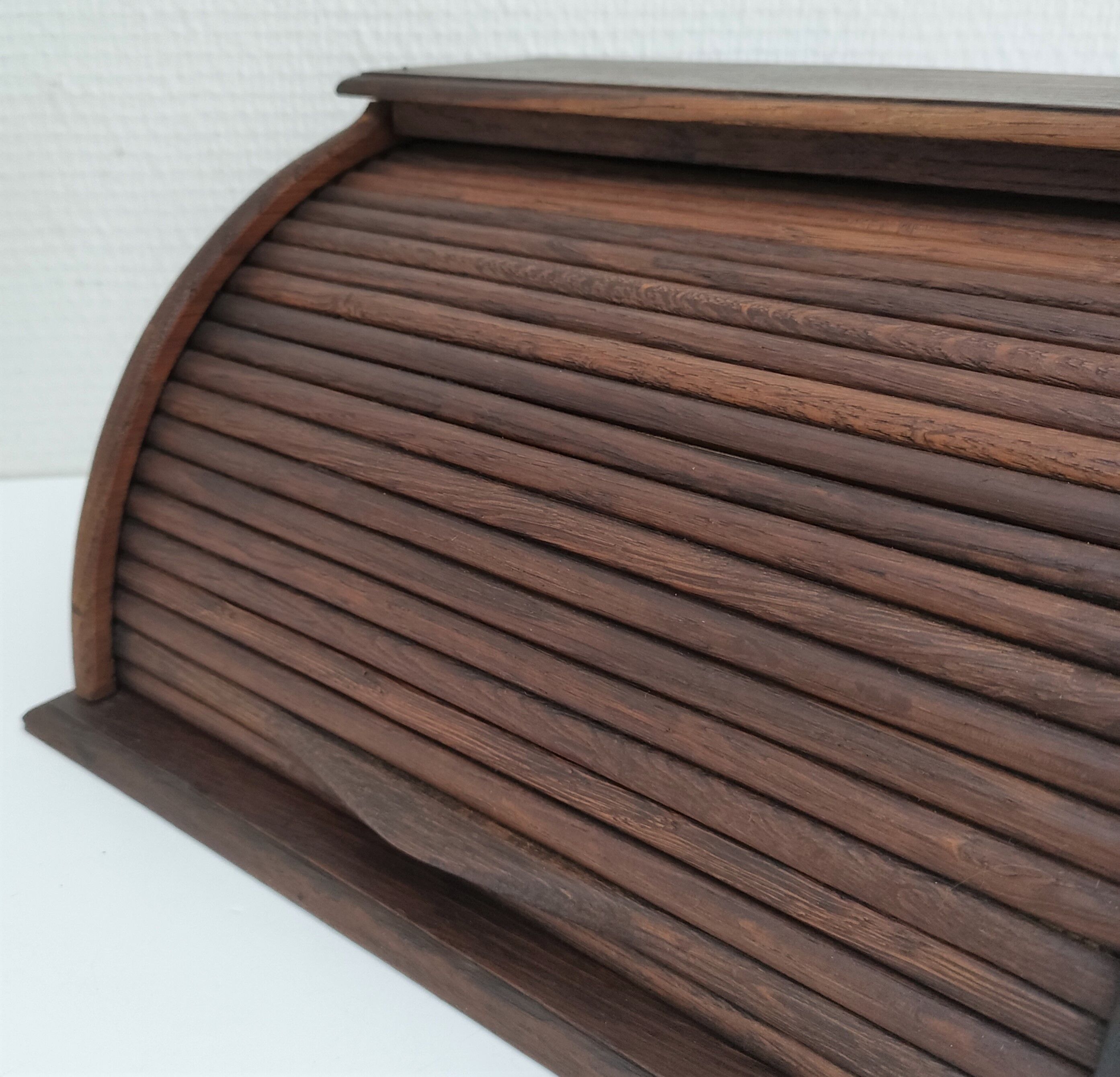 Solid wood writing with vintage curtain