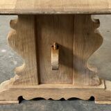 Monastery-style table