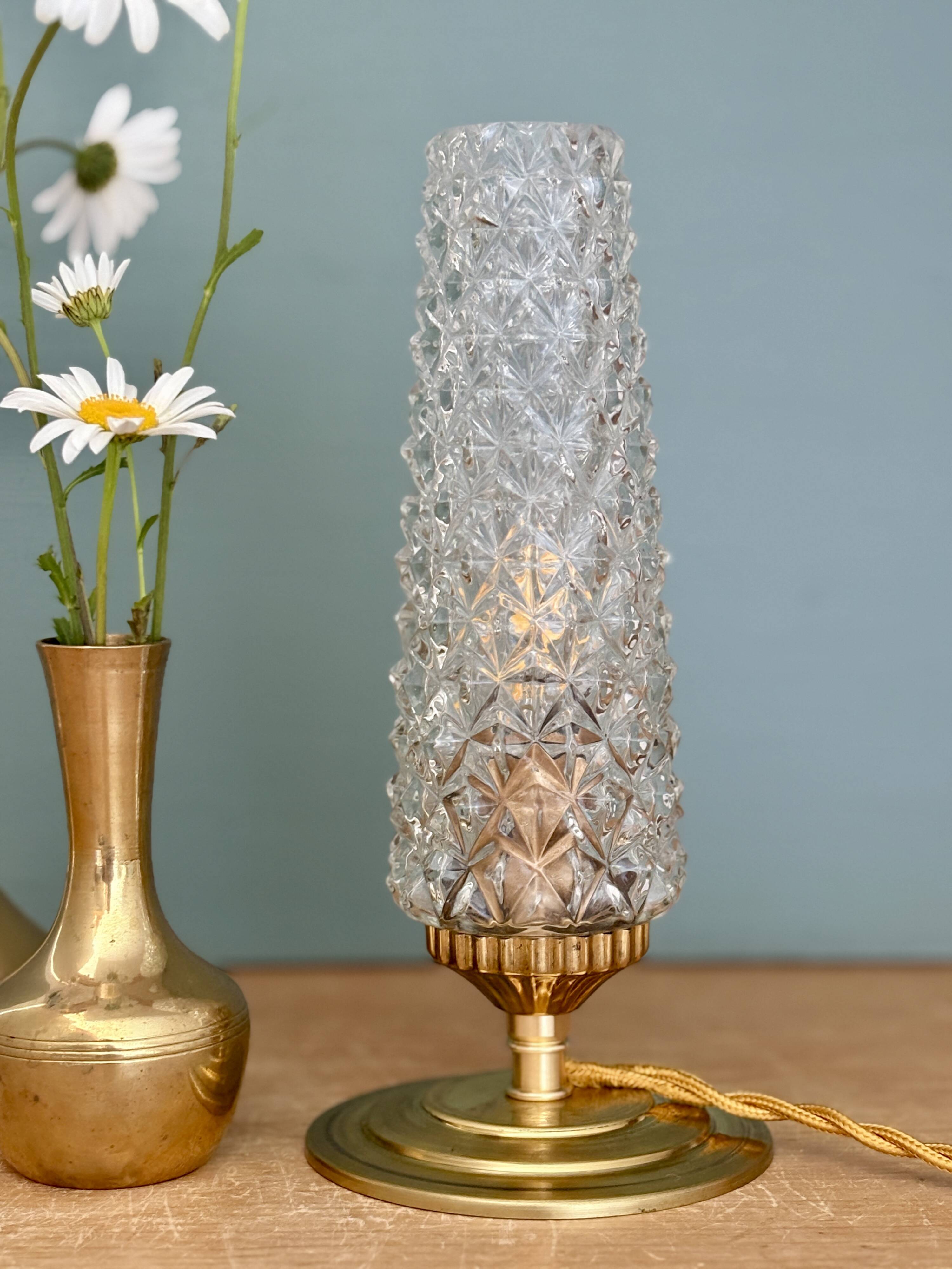 Vintage glass tulip table lamp