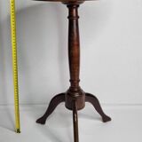 Tripod wooden gueridon, wine table type, English style, 29 cm top.