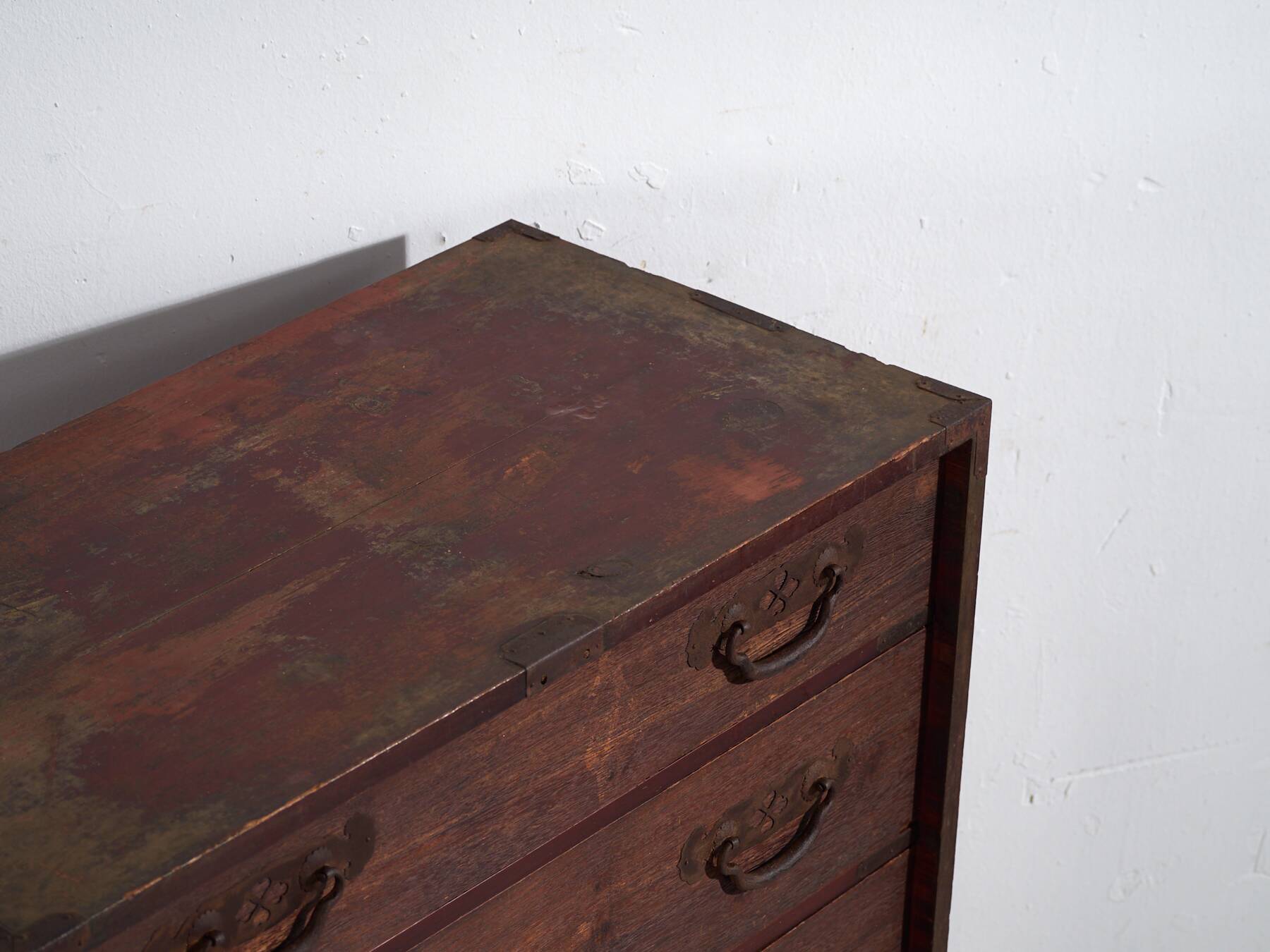 Tansu japonais de marchand (Choba-dansu) en bois de keyaki – Période Meiji–Taishō (c.1880–1920)