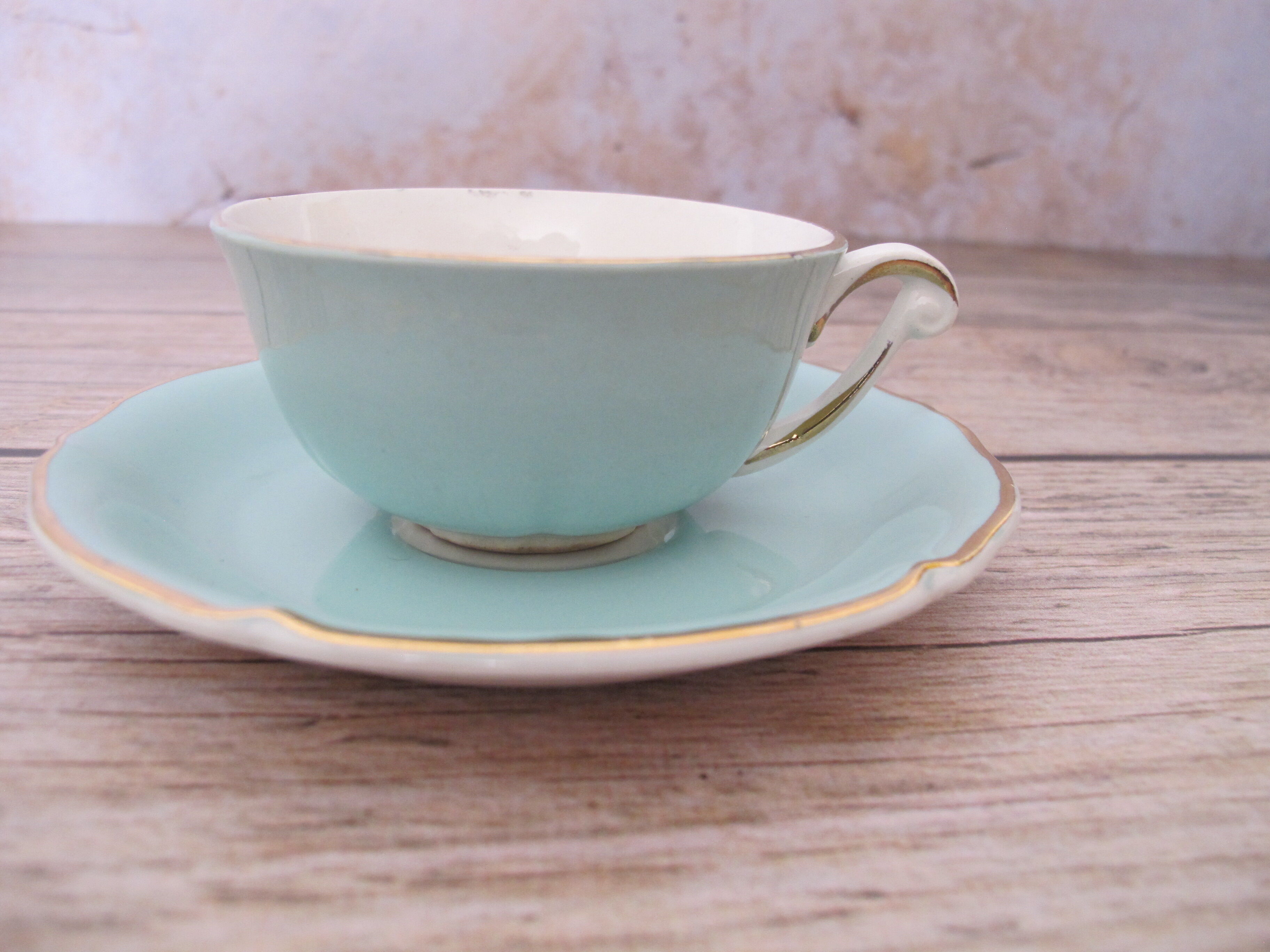 Saint Amand vintage 4 cups set.