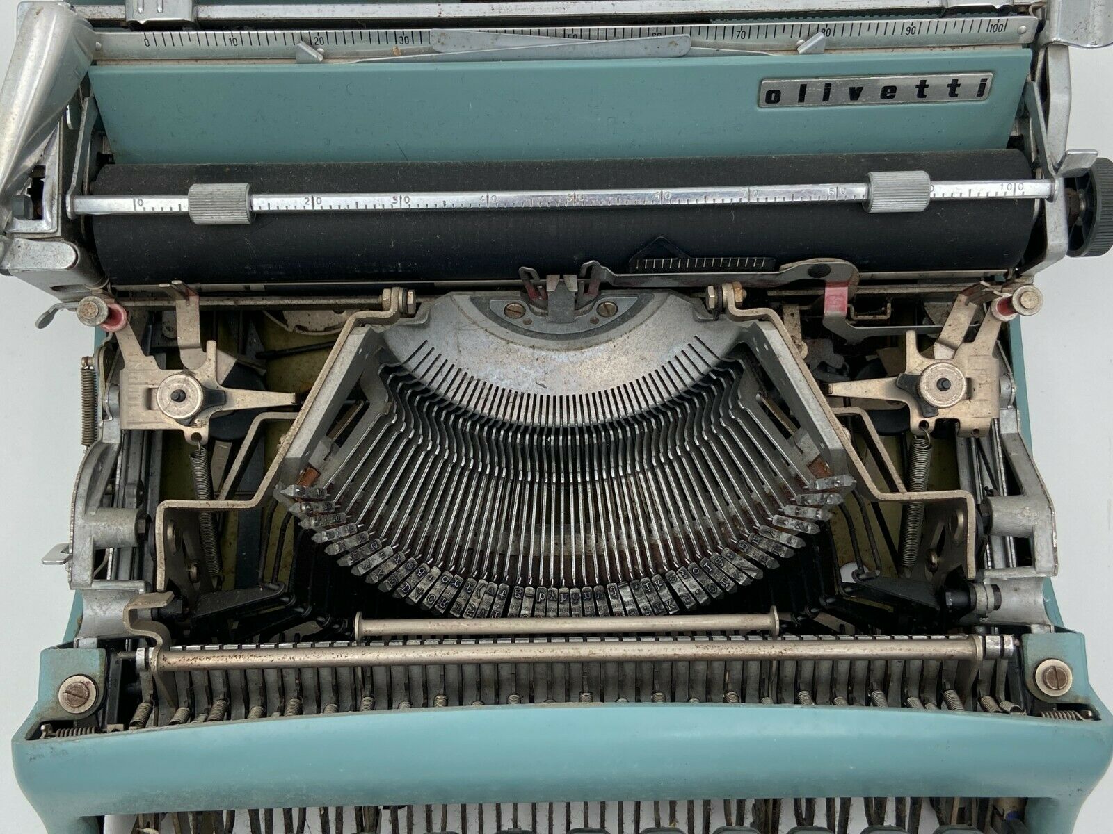 Machine a ecrire portative olivetti lettera 22 6 111 housse 1950 vintage
