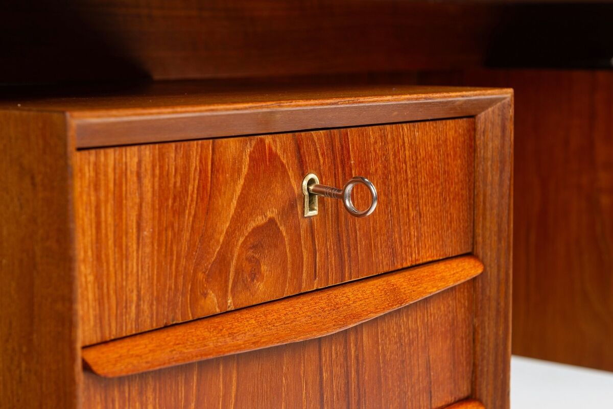 Svend Age Madsen freestanding desk in teak H.P. Hansen Denmark 1960