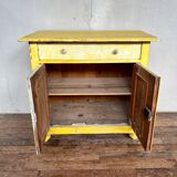 Yellow parisian buffet