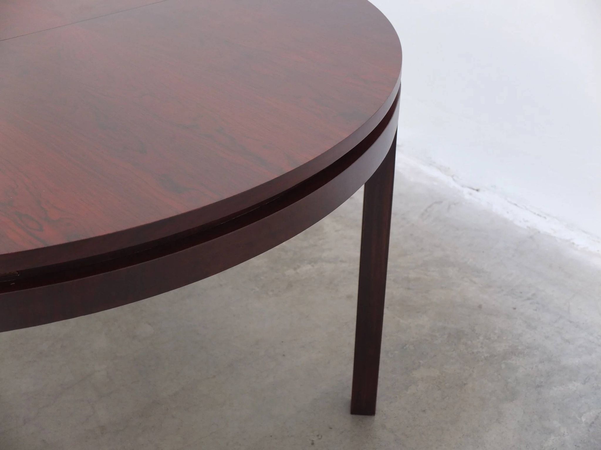 Extendable round to oval dining set by Alfred Hendrickx for Belform, 1960s.