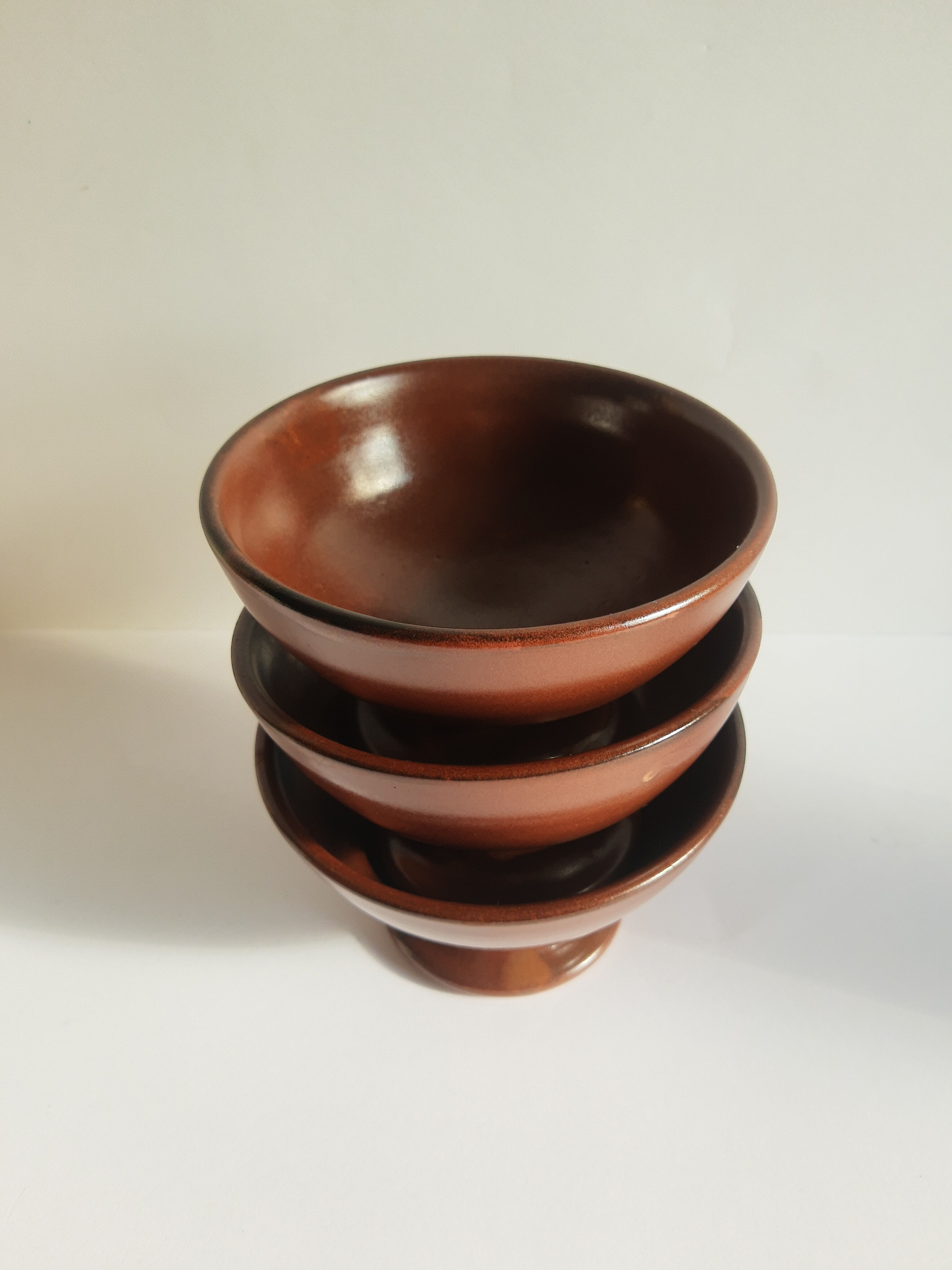 Set of 3 vintage ceramic arts brown piedouche bowls