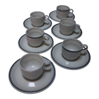 6 bistro cups with saucers