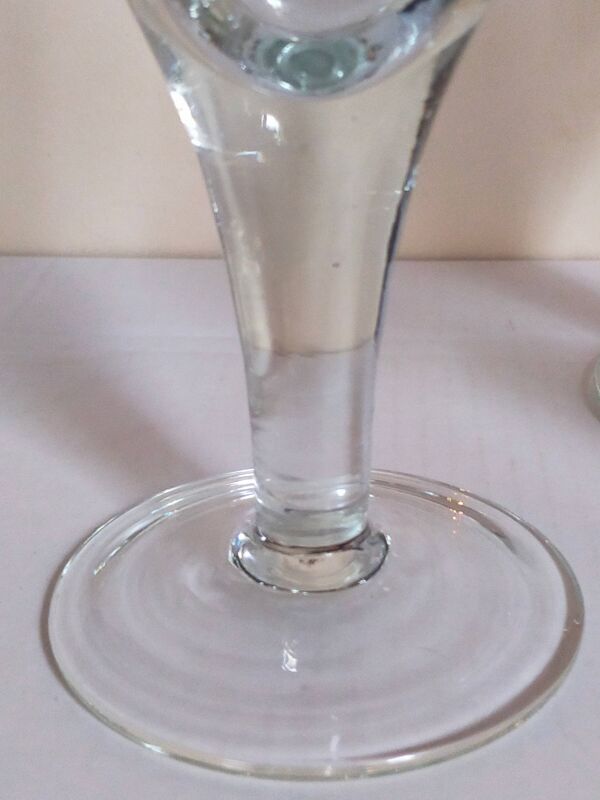 Six verres à pieds en verre soufflé XXL